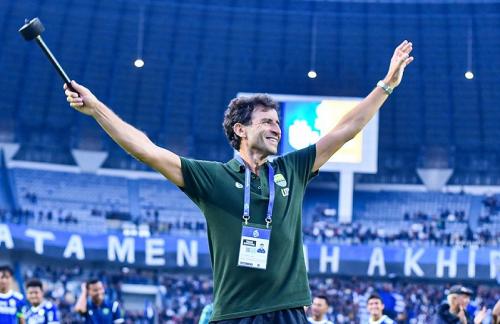 Gugatan Persib Bandung ke Luis Milla Ditolak CAS, Wajib Bayar Rp300 Juta