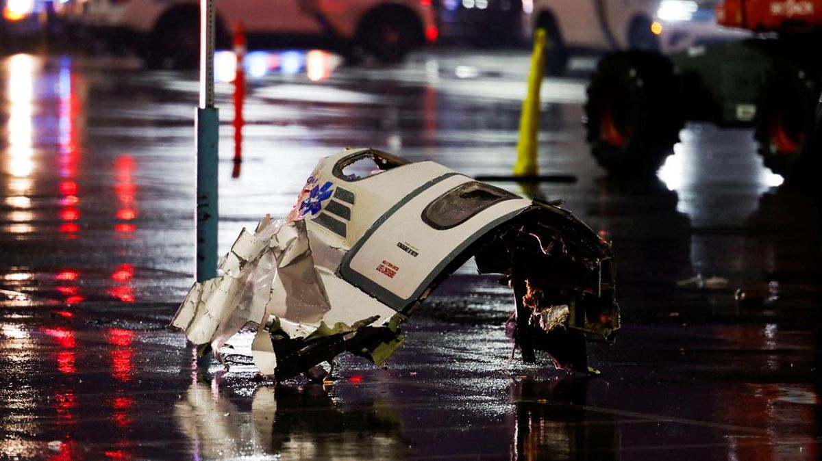 Pesawat Medis Jatuh di Philadelphia, 6 Orang Jadi Korban